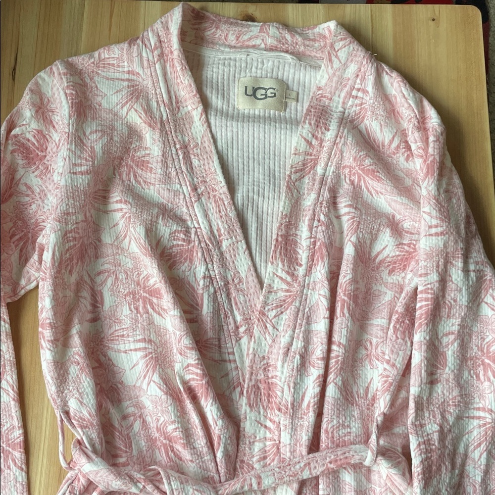 UGG Australia REAL UGG Light Pink Tropical Leaf Pattern Robe - Picture 8 of 16
